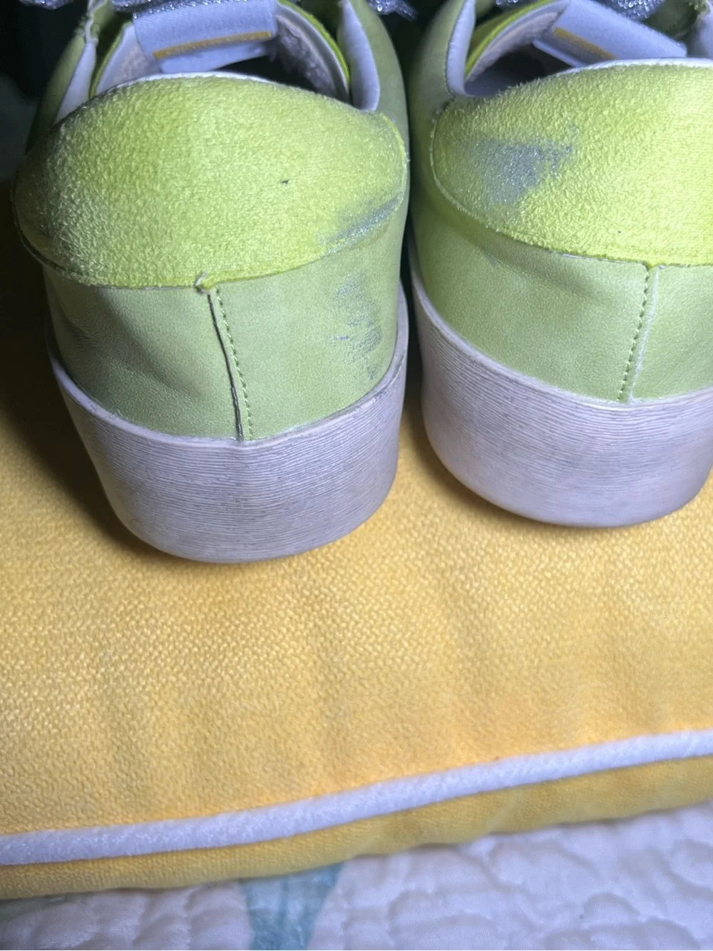 MiiM Candace Star Chartreuse Low-Top Sneakers with Silver Laces